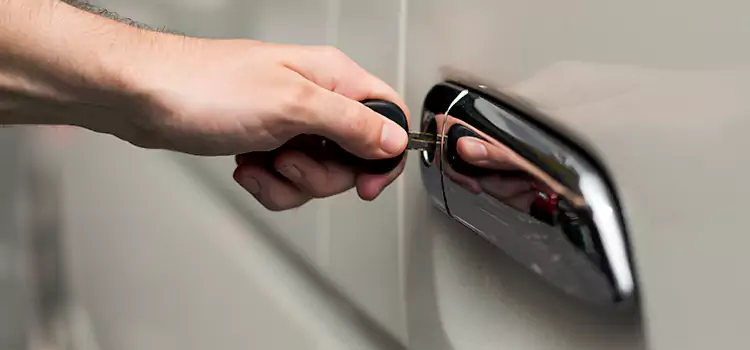 Why Choose Our Auto Locksmith Team in Wayne, MI?